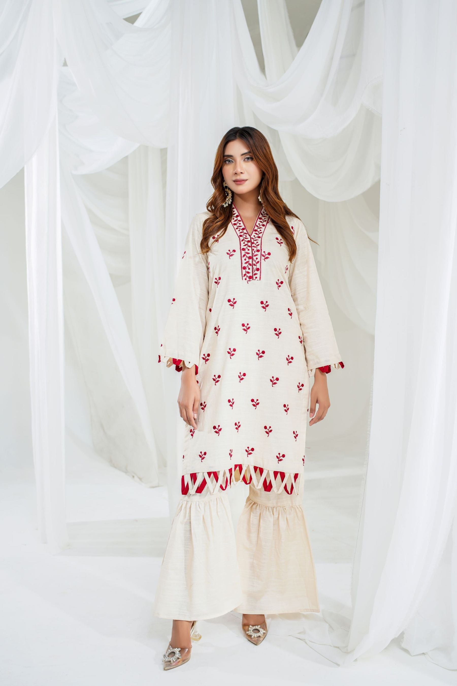 2 Piece Unstitched Embroidered Khaddar Suit (KWU24F401)